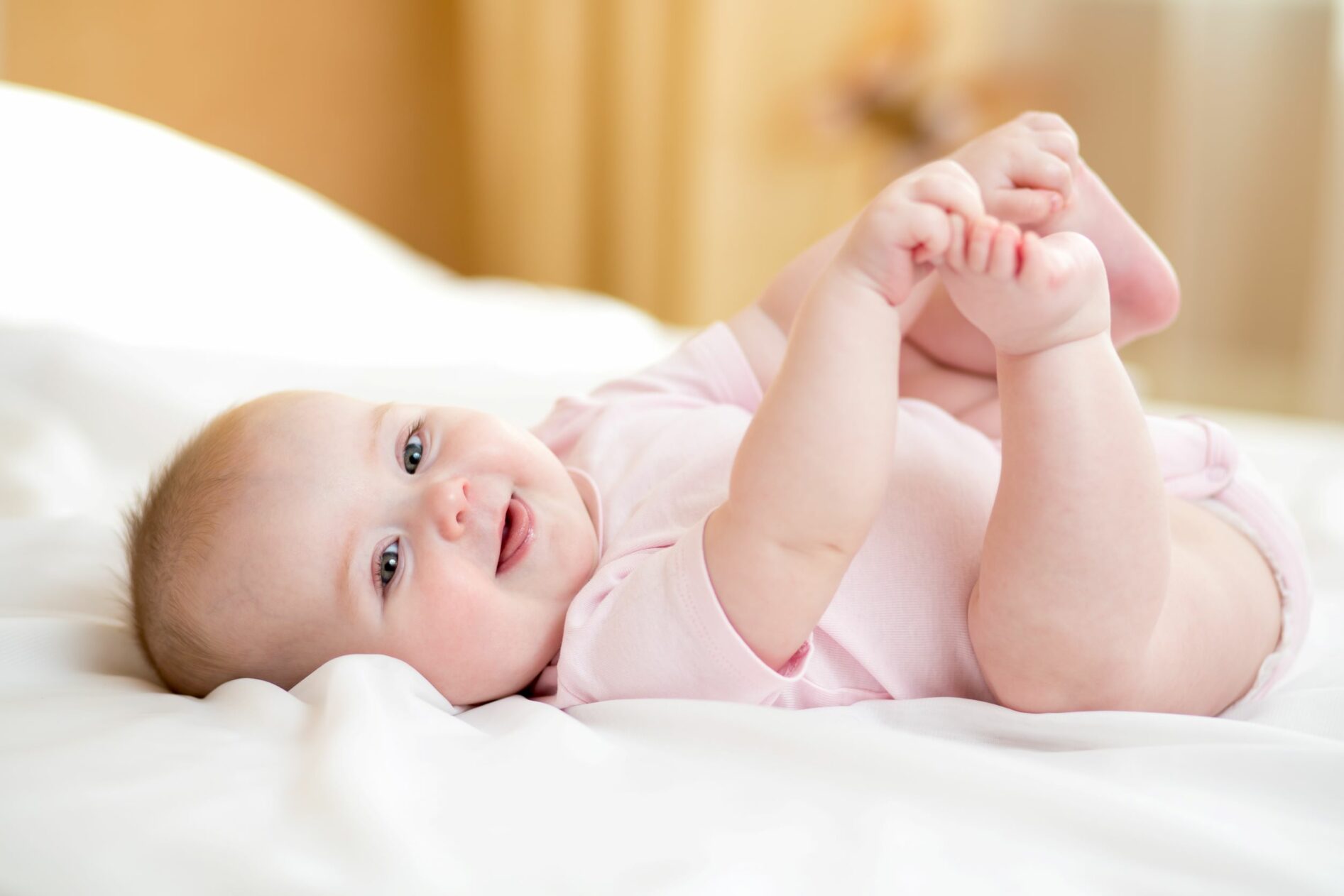 Baby 2 Monate Entwicklung, Tagesablauf, Schlaf & Gewicht