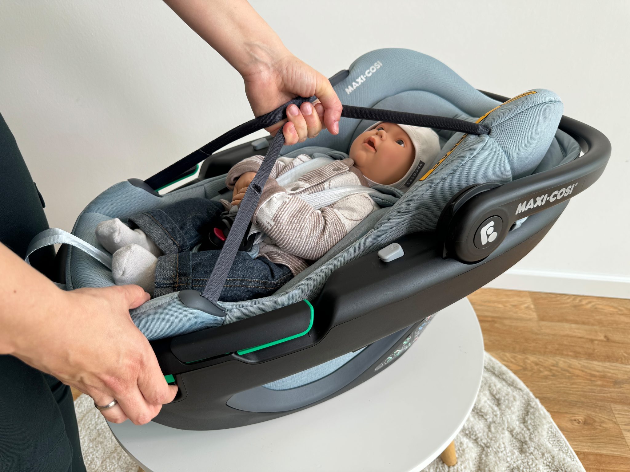 Maxi Cosi Coral 360 Test Federleichte Babyschale Babyartikel.de Magazin
