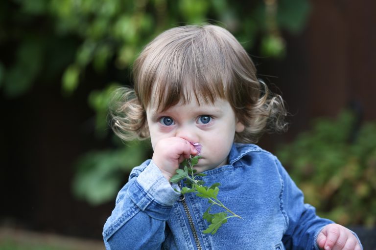 Kind 17 Monate Entwicklung, Schlaf und Essverhalten Babyartikel.de