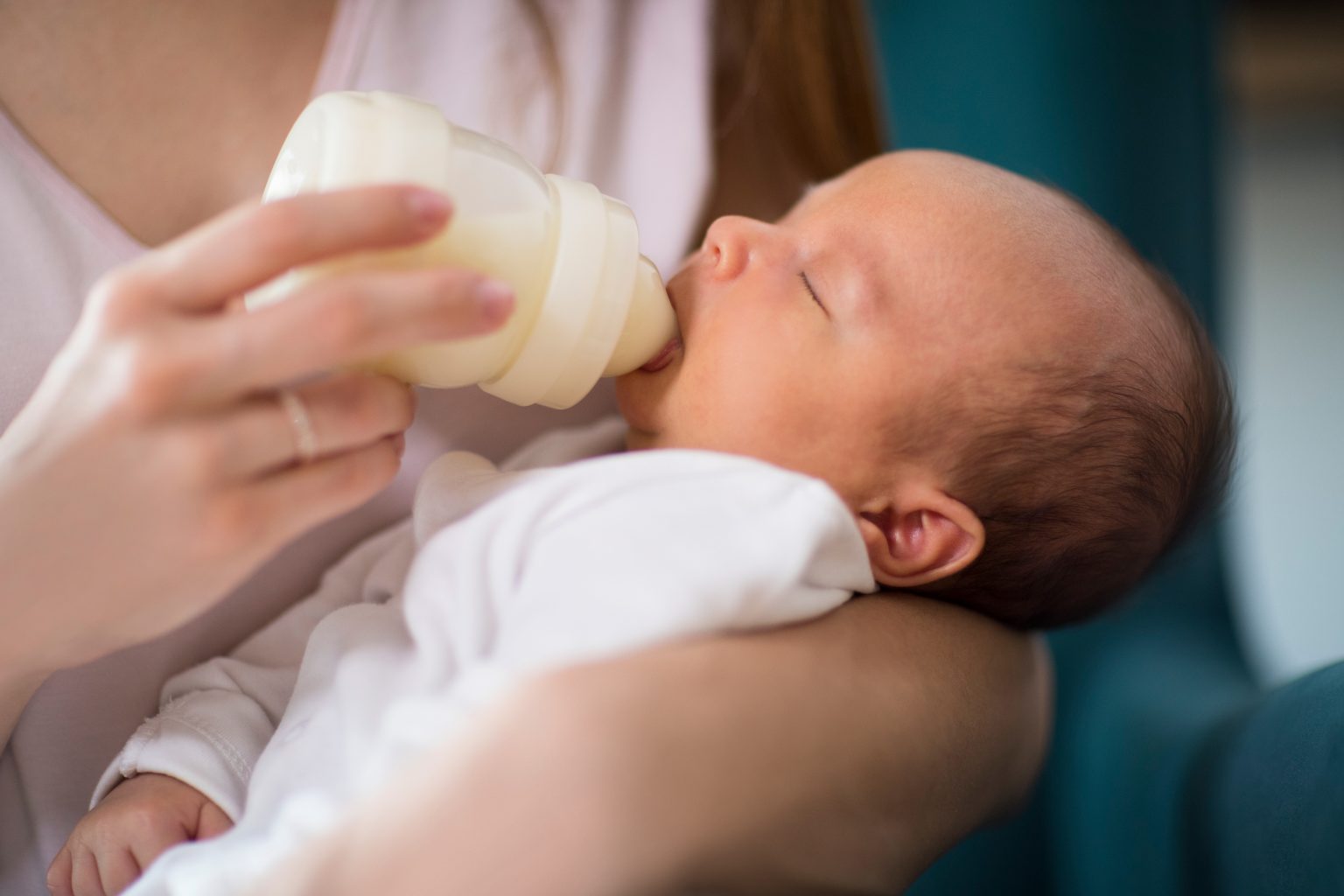 Baby Trinkt Mehr Pre Nahrung Als Angegeben